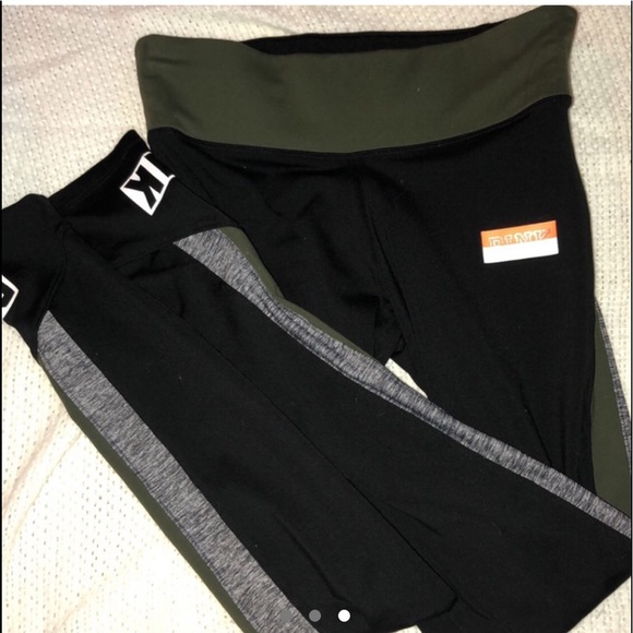 PINK leggings!! - Picture 2 of 3